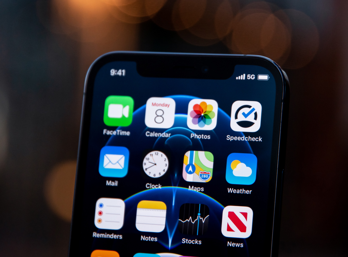 西畴苹果手机维修分享为什么 iPhone 12 在冬季会自动关机 